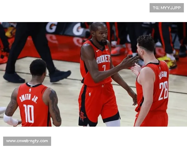 火箭vs独行侠半场对攻，弗拉格砍下25分